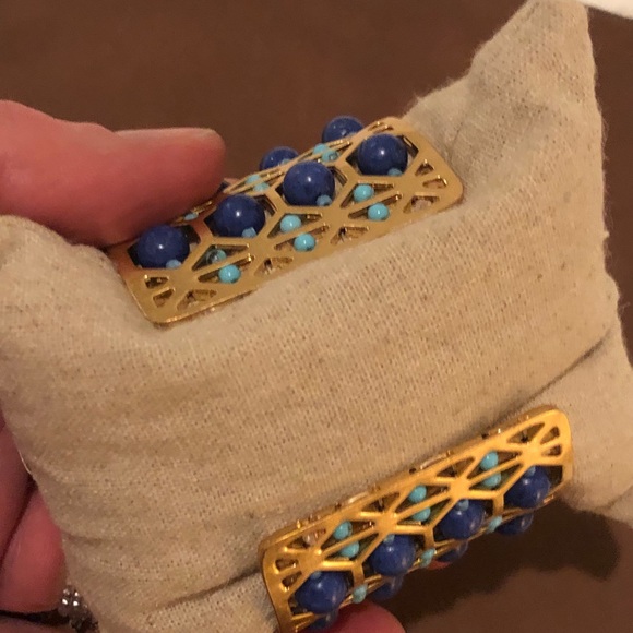 Cuff and earrings - Picture 13 of 15